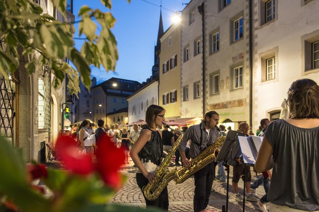 Hotel Garni Hochgruber Brunico Eksteriør bilde